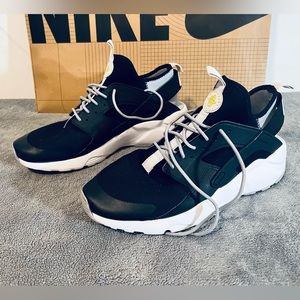 Nike Air Huarache Run Ultra Black Grey Size 13